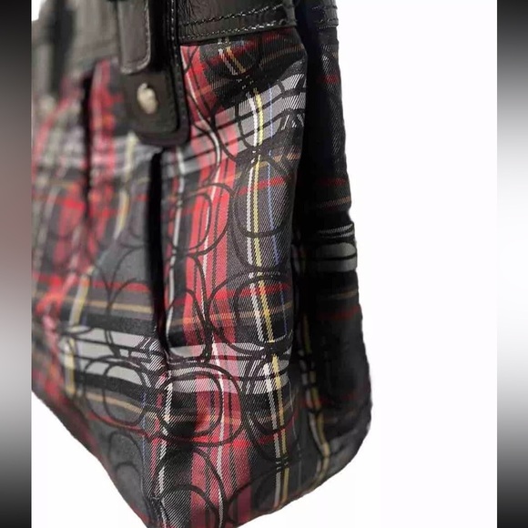 Signature Coach Poppy Bag Red And Black Plaid Shoulder Handbag Medium Size Purse - Picture 12 of 16